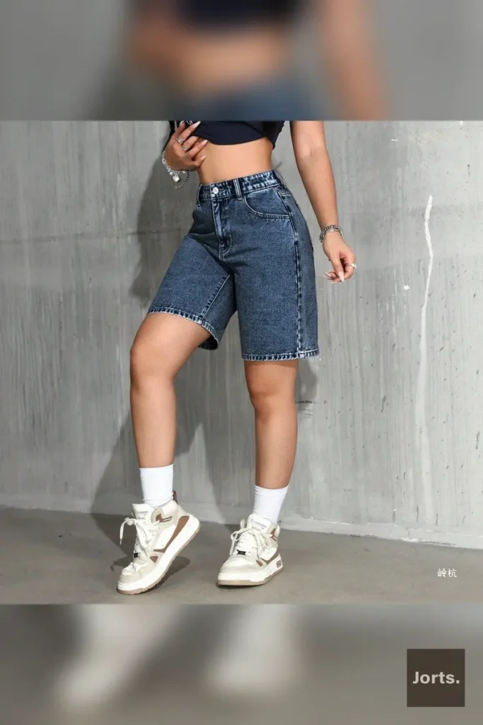 Women's black high waist wide leg cropped pants